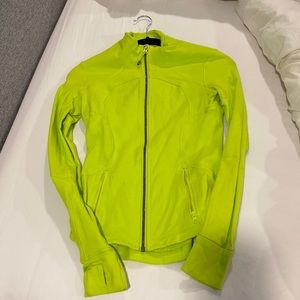 Lululemon Define jacket lightly worn. Looks brand new